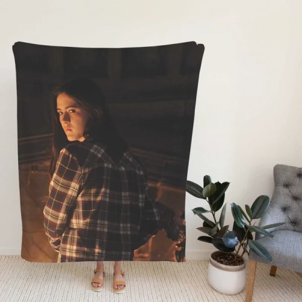 Cell Movie Actress Isabelle Fuhrman Fleece Blanket