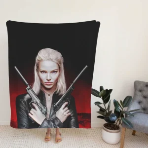 Sasha Luss in Anna Film Fleece Blanket