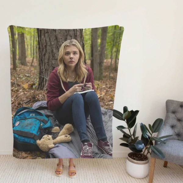 The 5th Wave Movie Chloe Grace Moretz Fleece Blanket