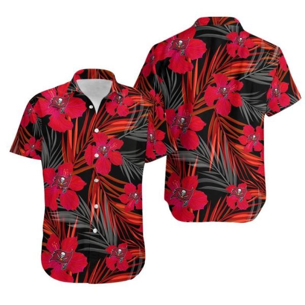 Tampa Bay Buccaneers Flower Hawaii Shirt and Shorts Summer Collection